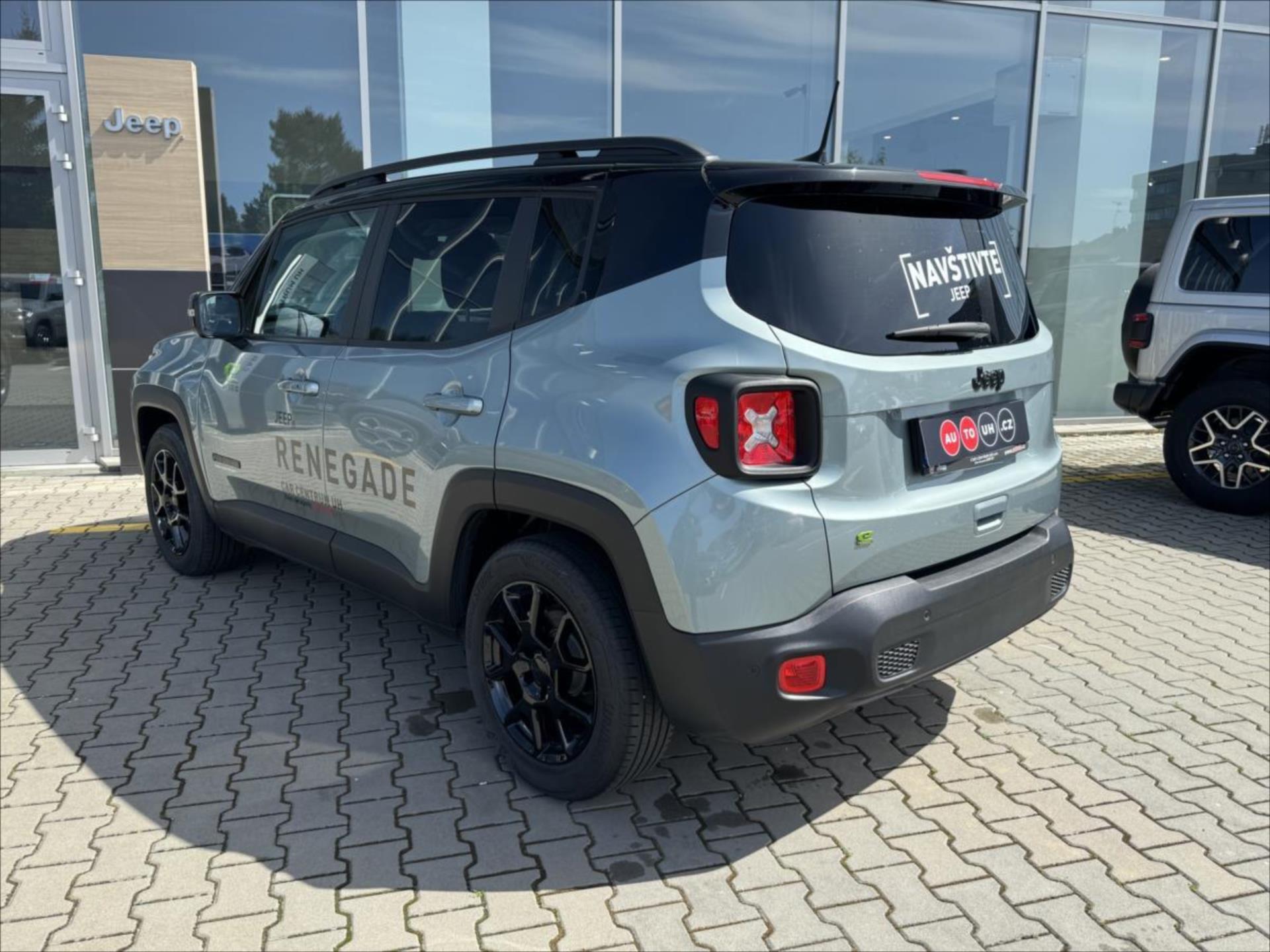 jeep-renegade-1-5-e-hybrid-s-fwd-limited - 3