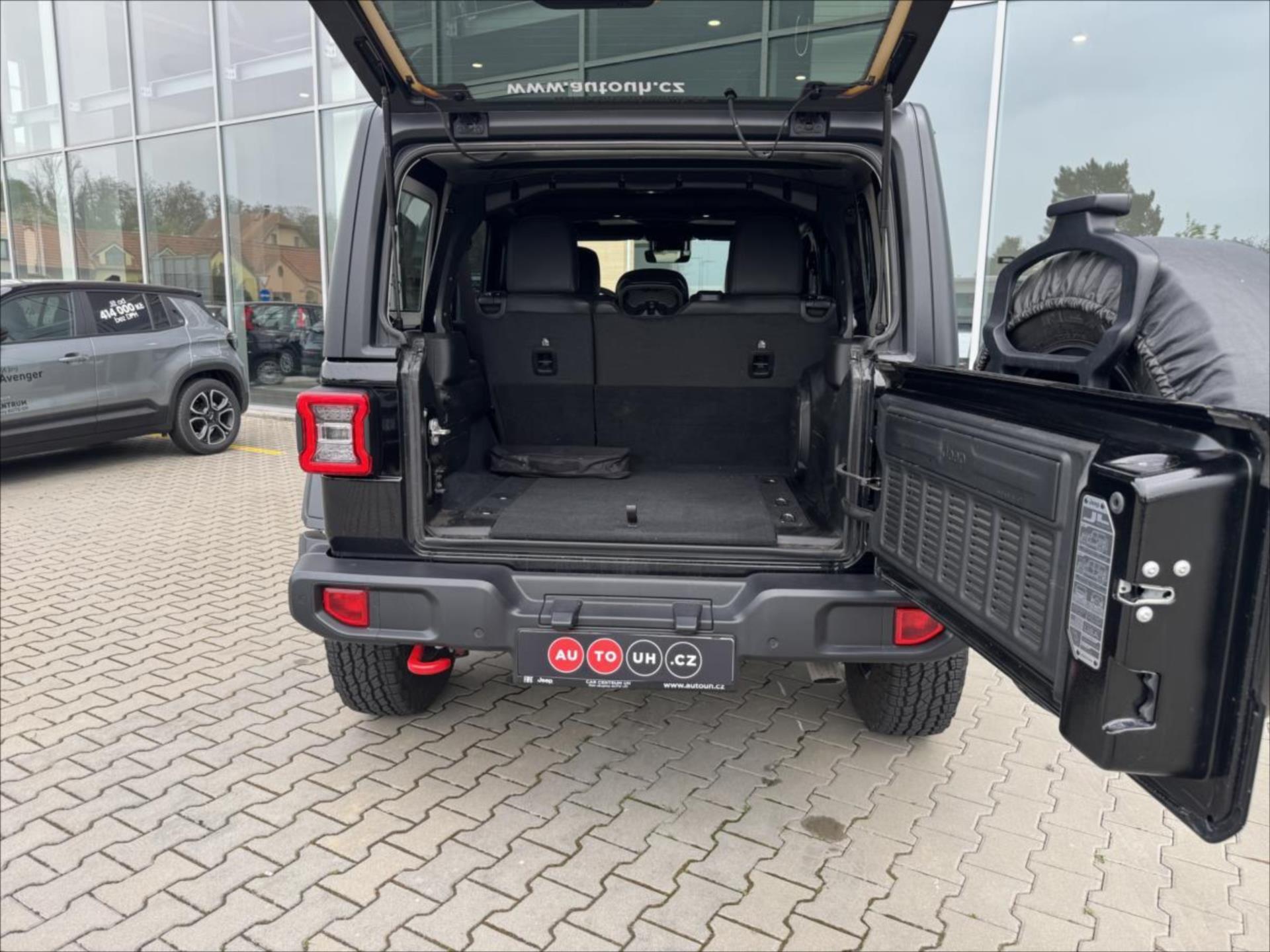 jeep-wrangler-2-0-turbo-4wd-8at-rubicon - 5