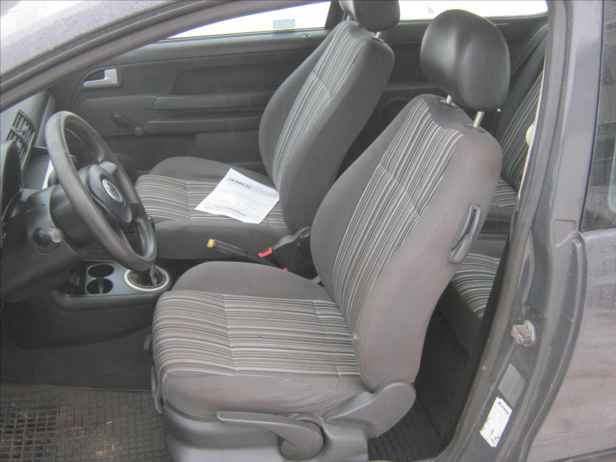 volkswagen-fox-1-2 - 9