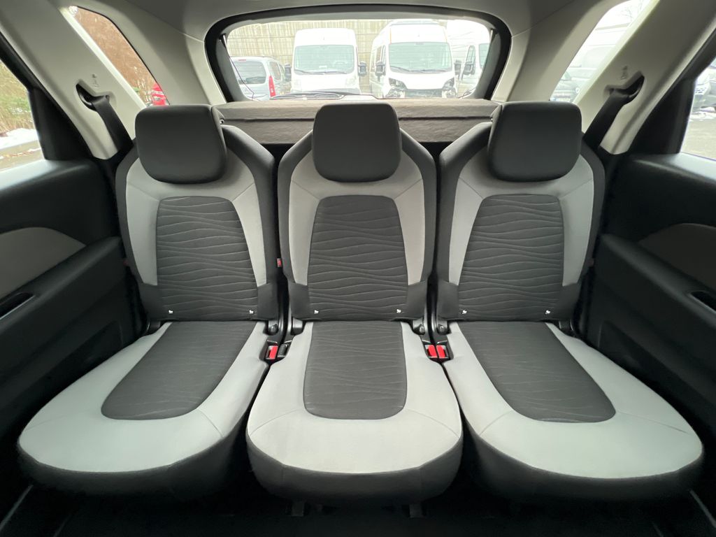 citroen-c4-picasso-1-6-hdi-116k-servis-zaruka - 6