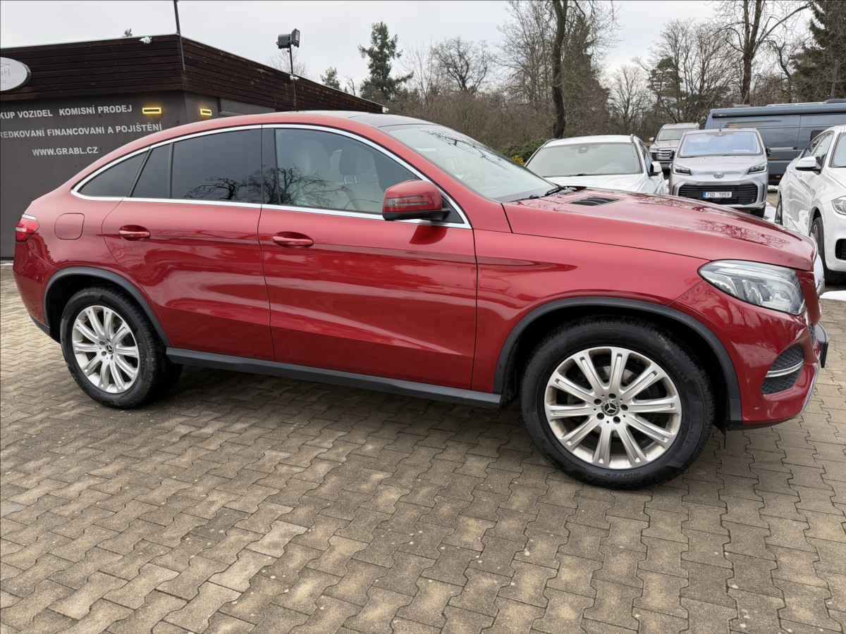 mercedes-benz-gle-350d-coupe-4matic - 3
