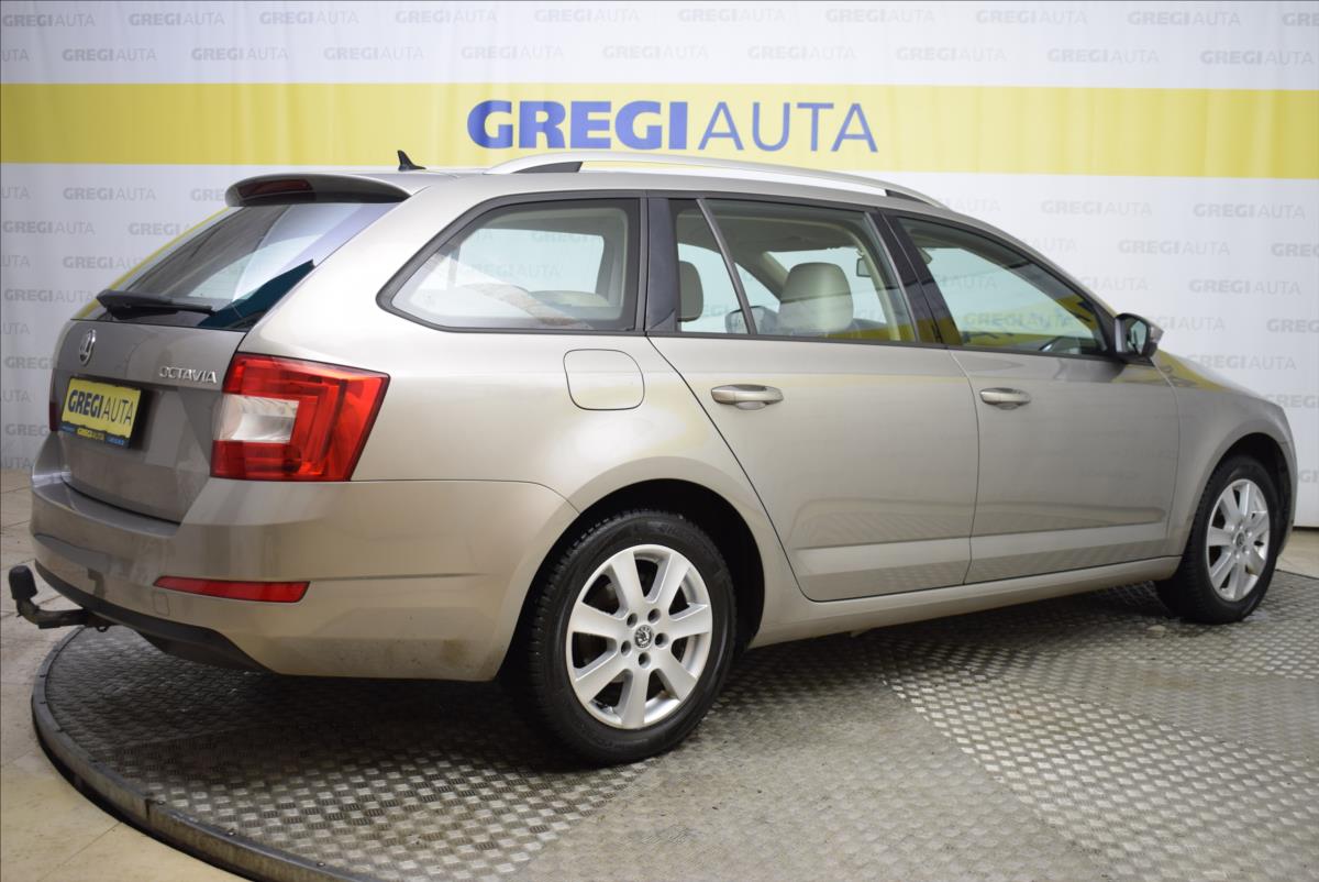 skoda-octavia-2-0-tdi-po-servisu-super-stav - 4