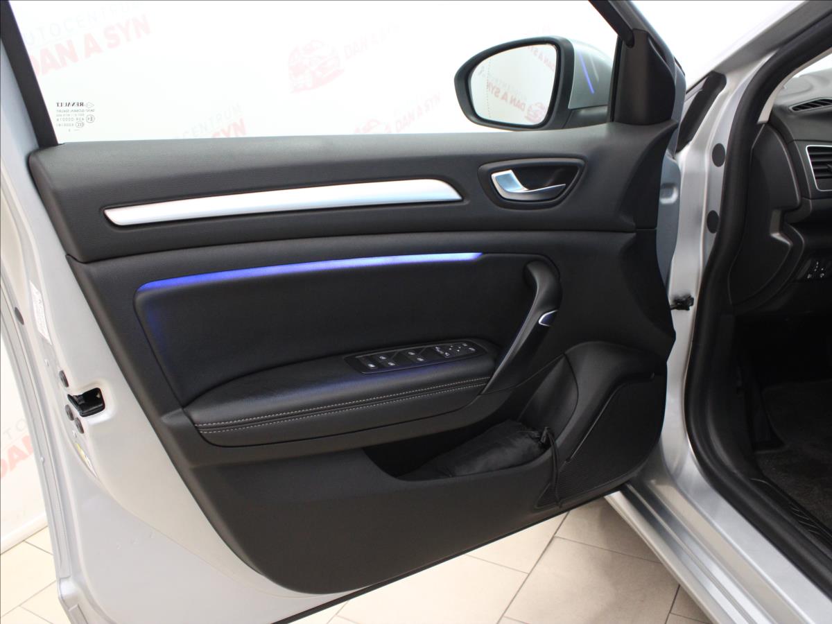 renault-megane-1-5-dci-85kw-at-grandtour-top - 9