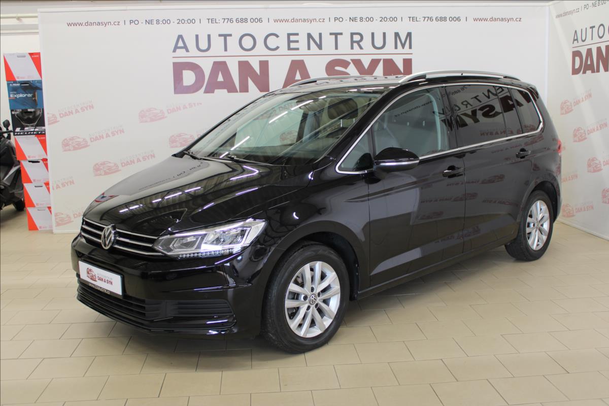 Volkswagen Touran 1,5 TSI 110KW HIGHLINE DSG CZ