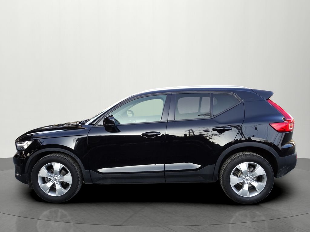 volvo-xc40-d3-a-t-virtual-carplay-kamera - 1