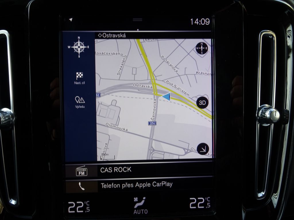 volvo-xc40-d3-a-t-virtual-carplay-kamera - 8