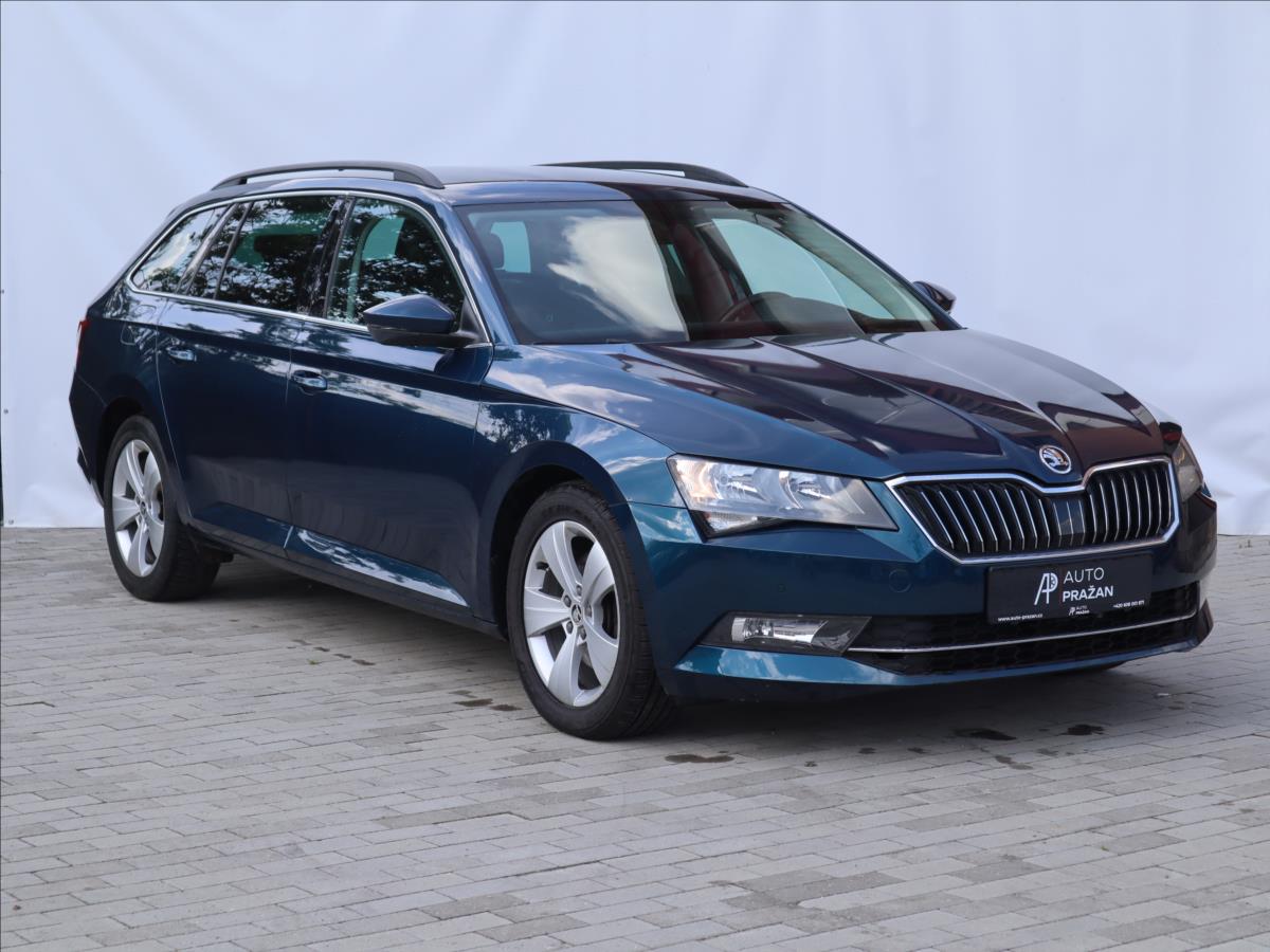 Škoda Superb 2,0 TDi, Kessy, FrontAssist, ParkAssist