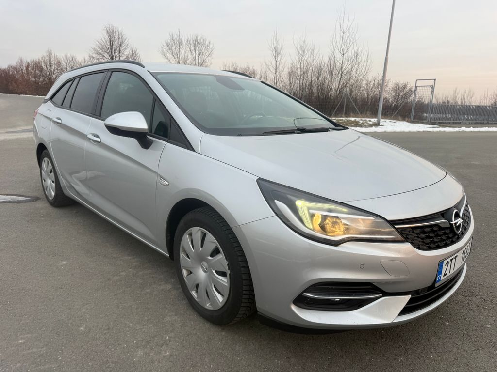 opel-astra-1-2-81-kw-sports-tourer - 6