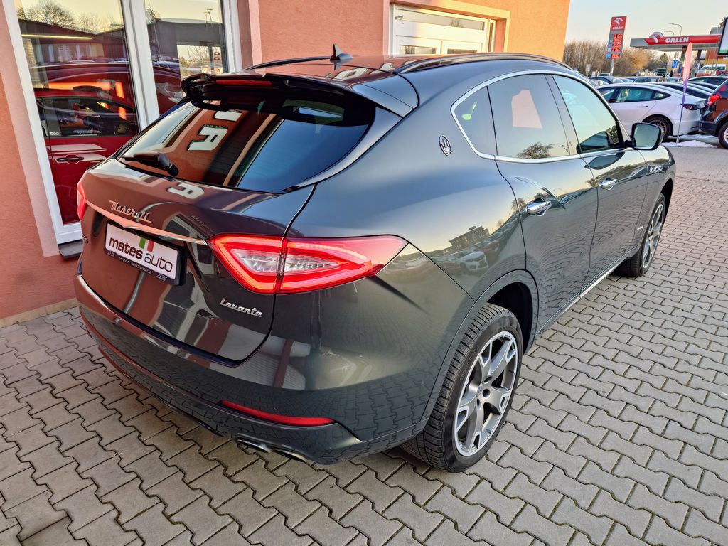 maserati-levante-s-3-0-316-kw - 5