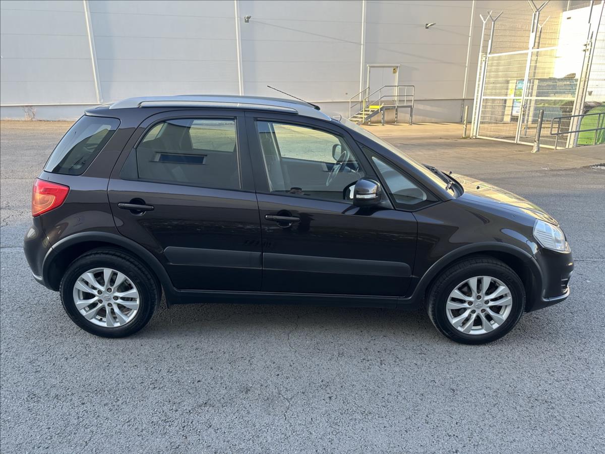 suzuki-sx4-1-6-4x4-style - 1