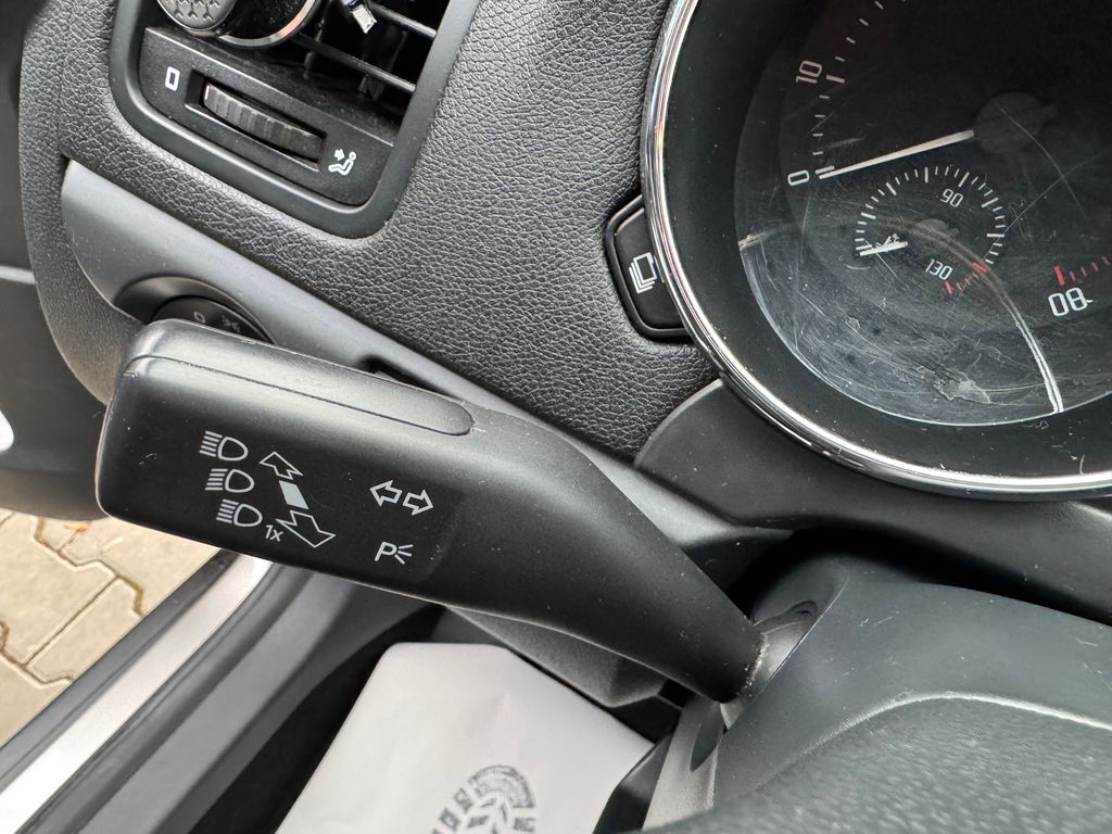 skoda-yeti-1-4-tsi-dsg-active - 8