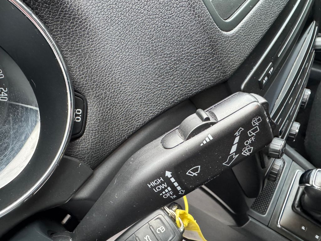 skoda-yeti-1-4-tsi-dsg-active - 9