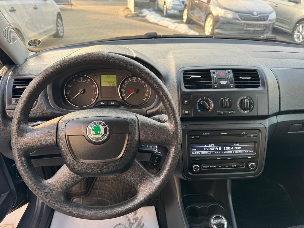 skoda-fabia-1-2-tsi-ambition - 9