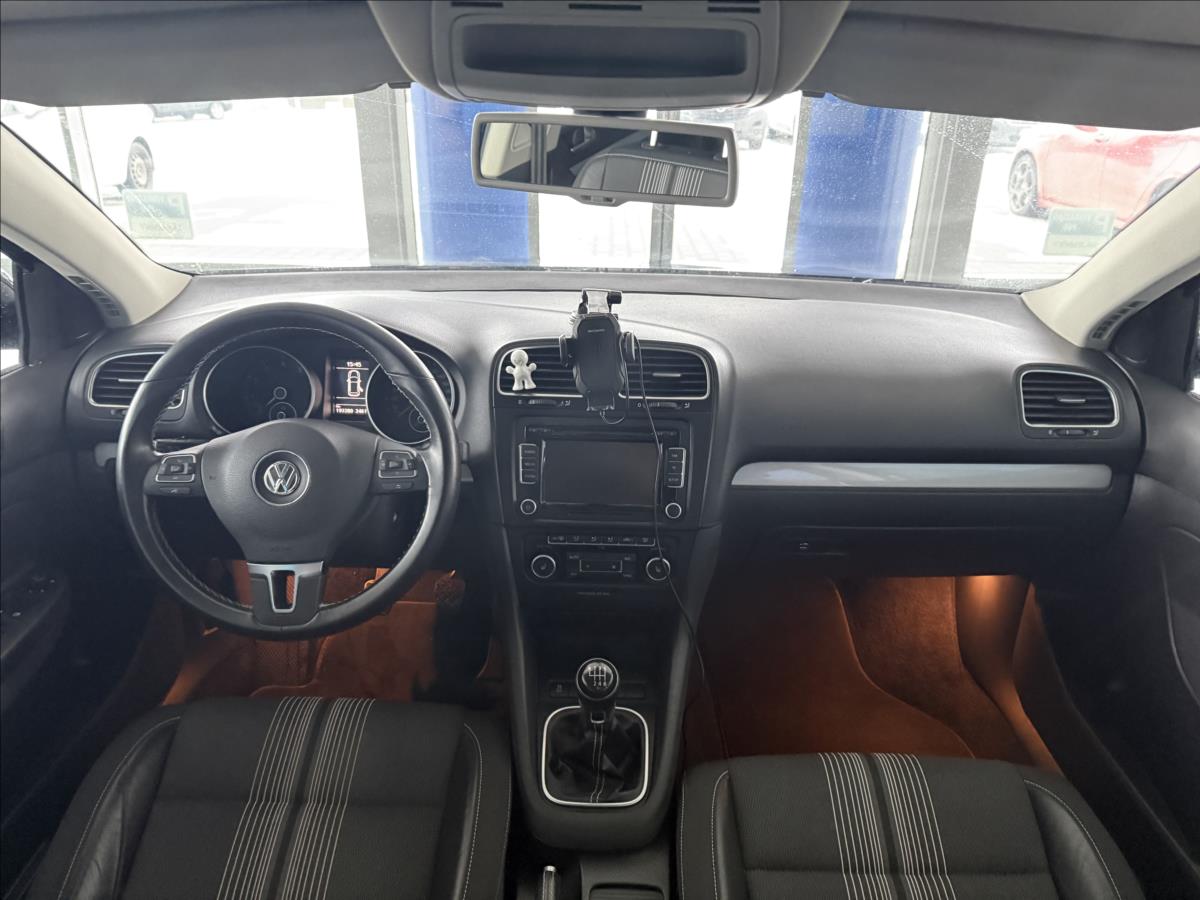 volkswagen-golf-1-2-tsi-77kw-match-serviska - 7