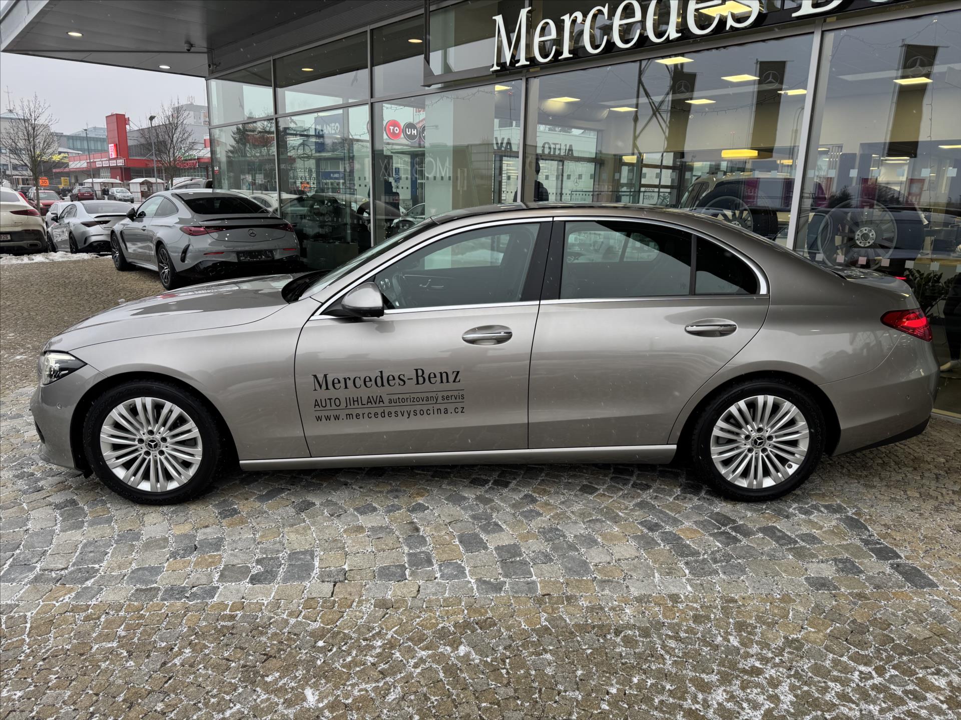 mercedes-benz-tridy-c-c-220d - 2