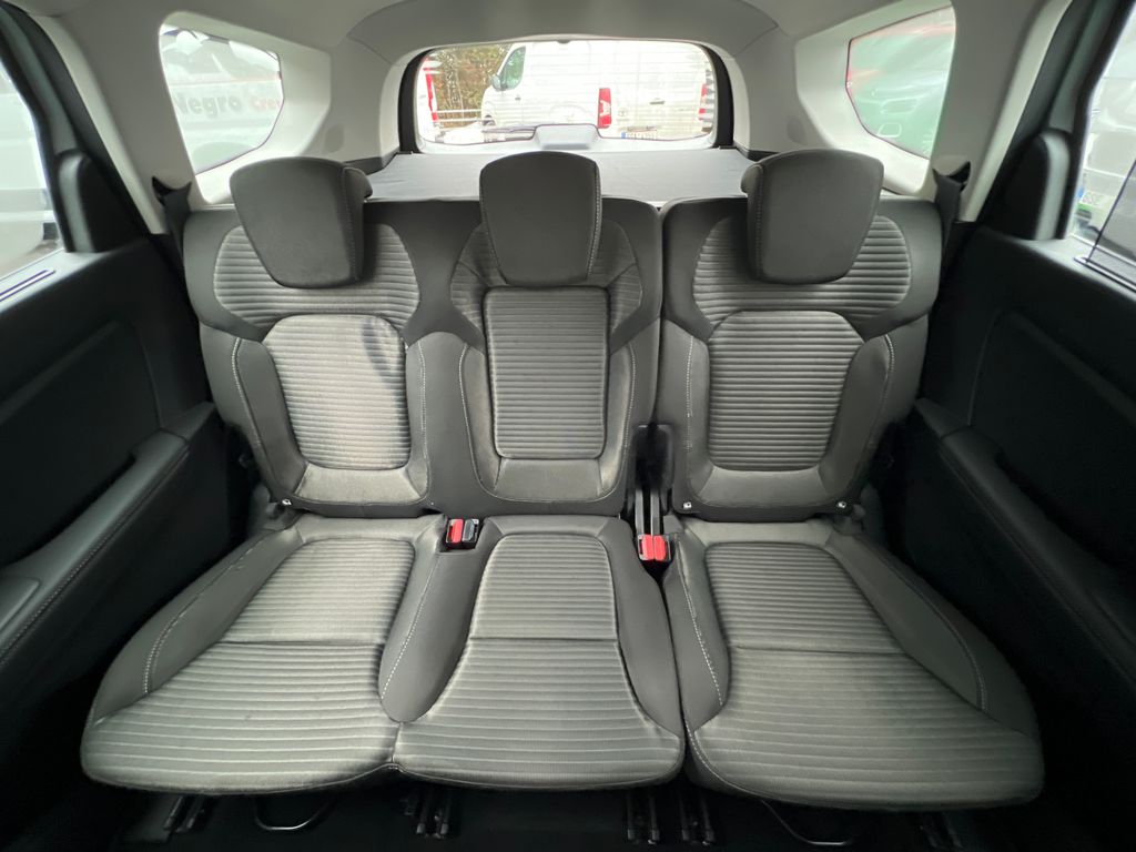 renault-grand-scenic-1-7-bdci-120k-zaruka-servis - 6