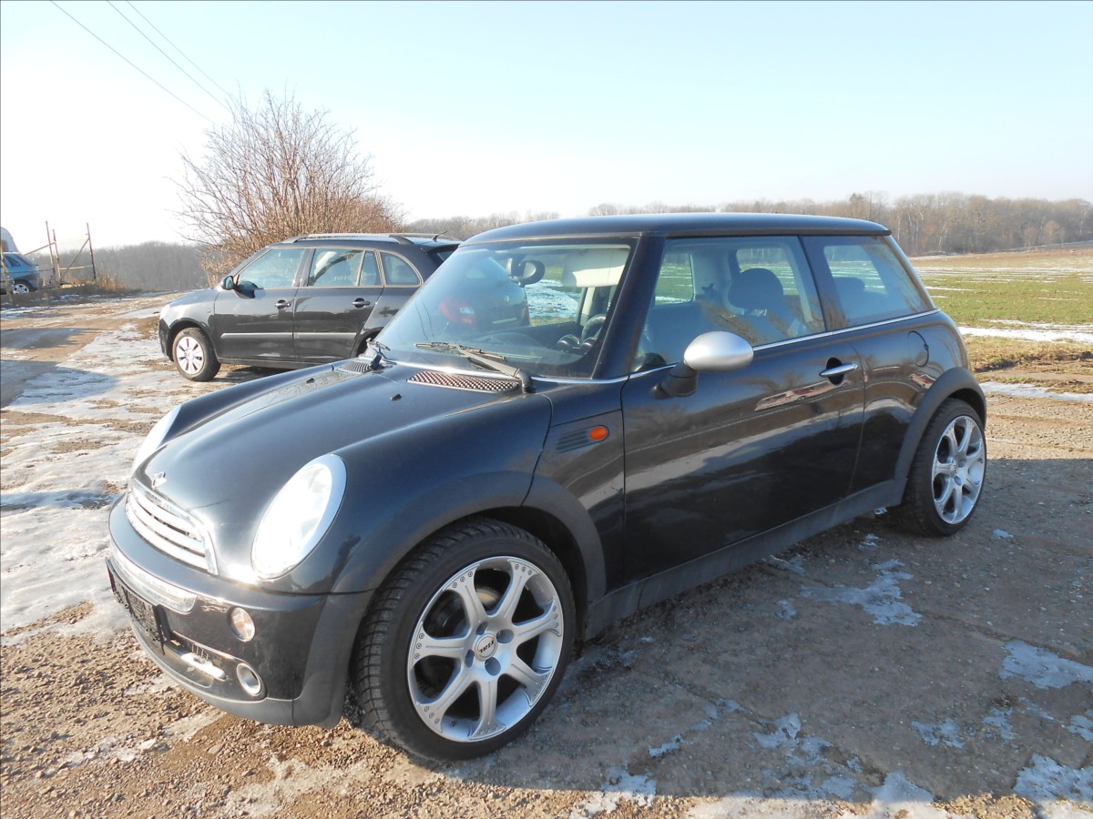 Mini One 1,6 66 kW Serviska KLIMA