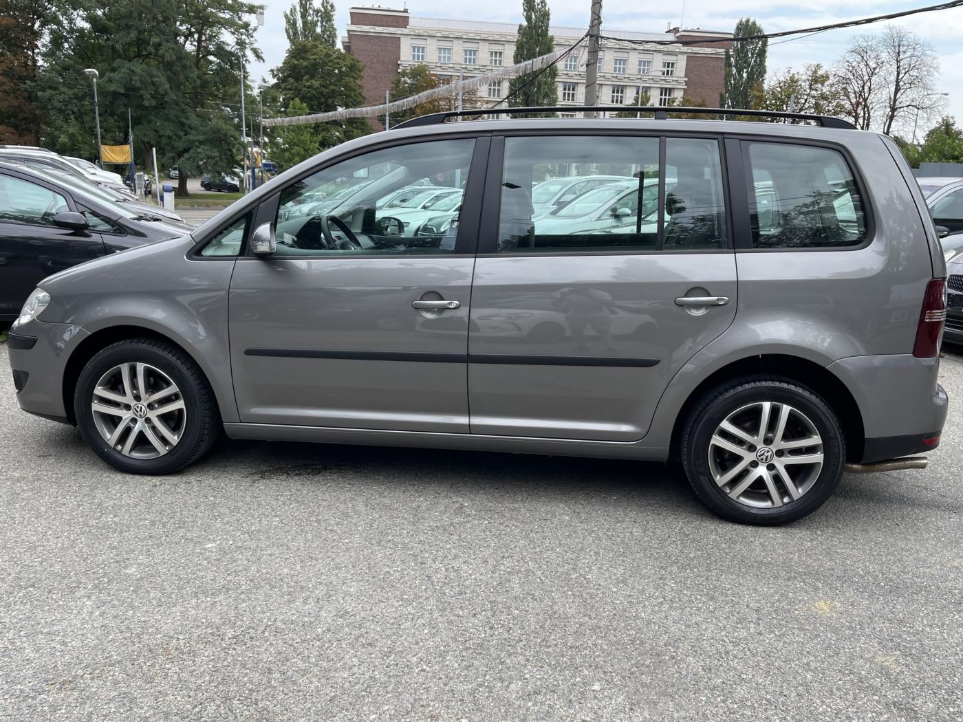 volkswagen-touran-2-0-8ventil-bez-koroze - 7