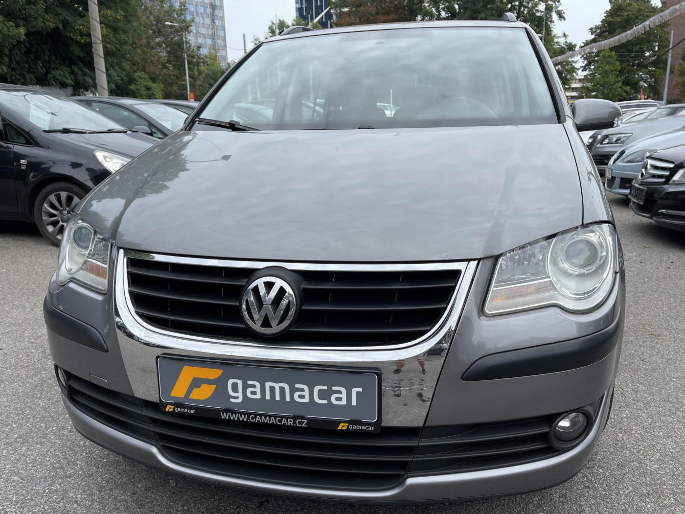 volkswagen-touran-2-0-i-bez-koroze - 1