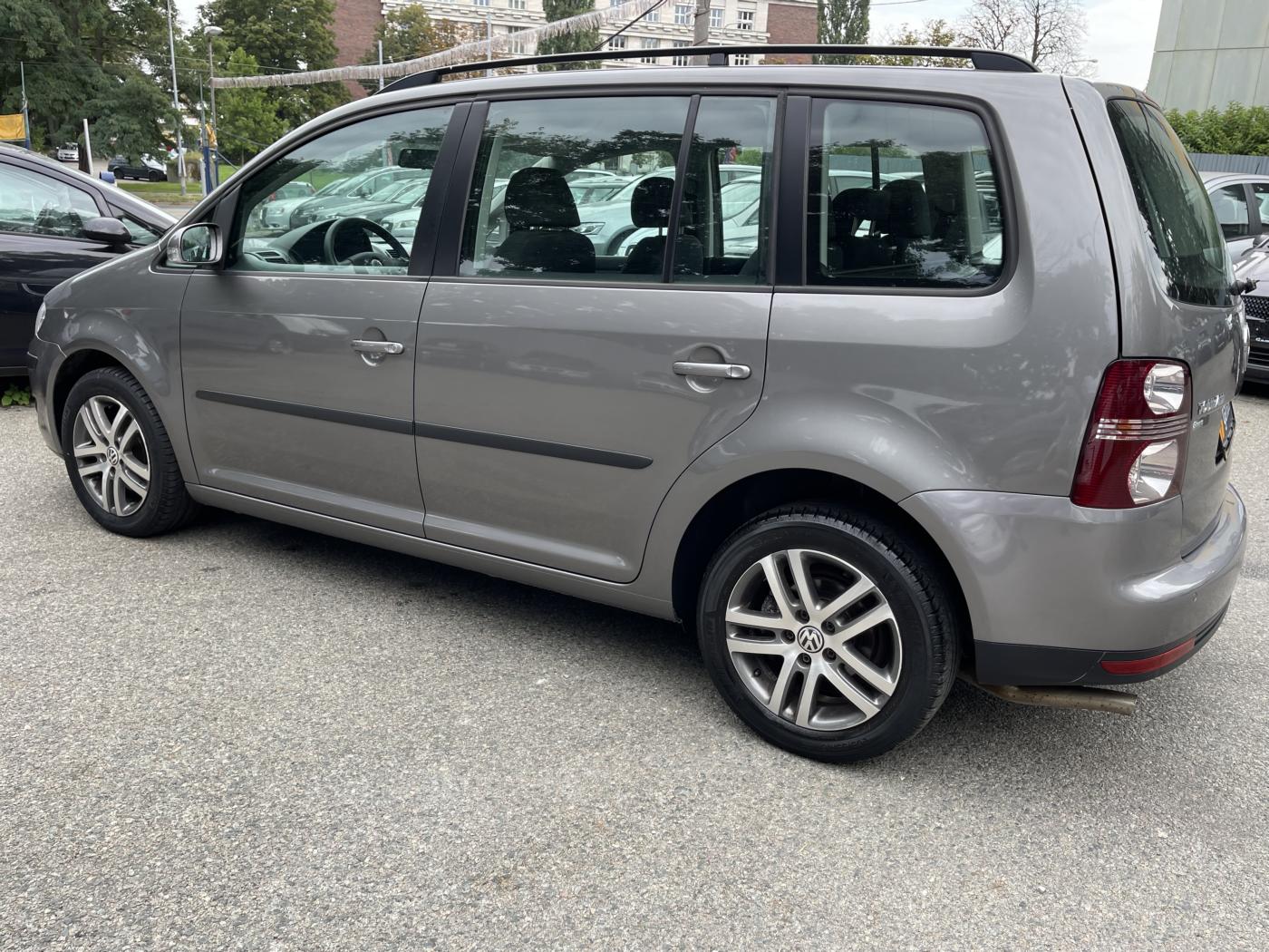 volkswagen-touran-2-0-i-bez-koroze - 8