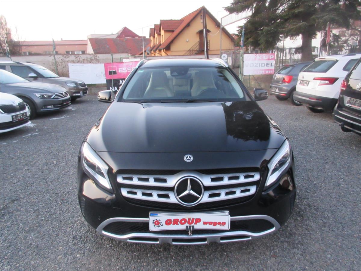 Mercedes-Benz GLA 2,0