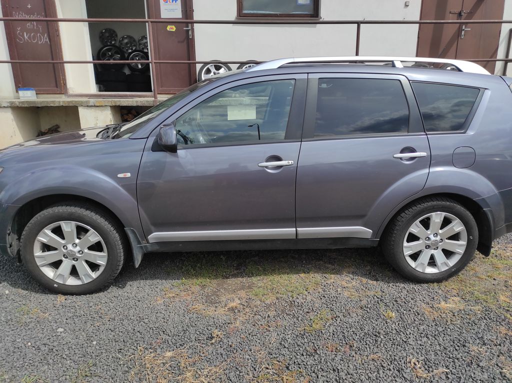 mitsubishi-outlander-2-2-d-7mistny - 1