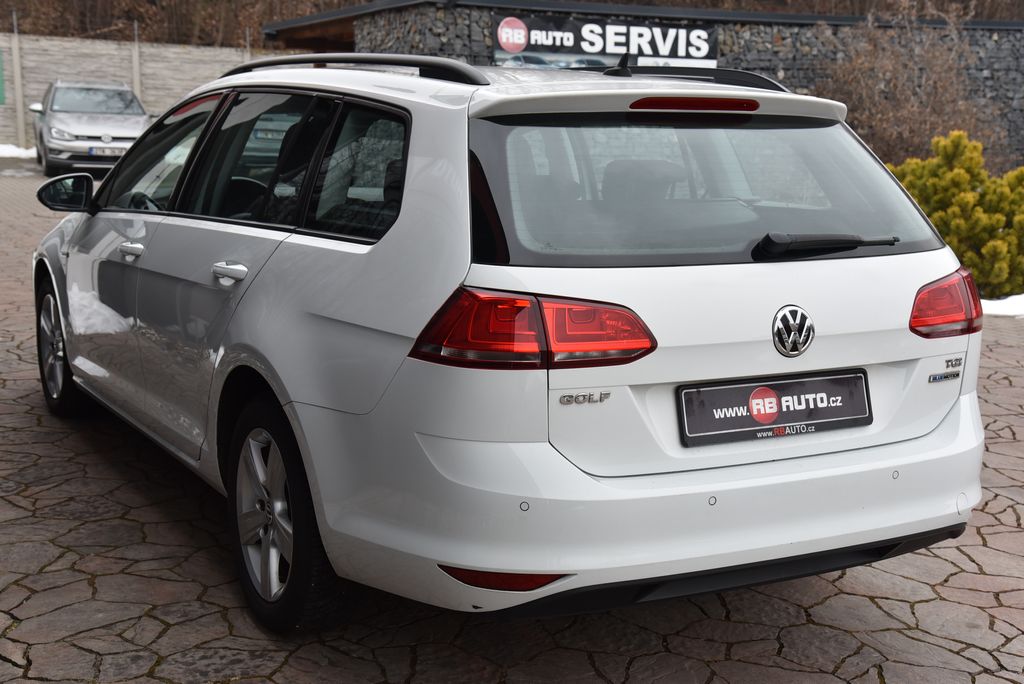 volkswagen-golf-1-4-tgi-81-kw-dsg - 9