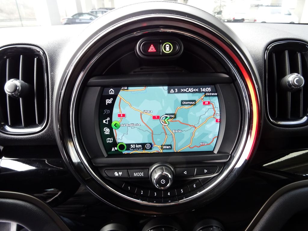 mini-countryman-cooper-1-5-se-all4-a-t-hybrid - 7