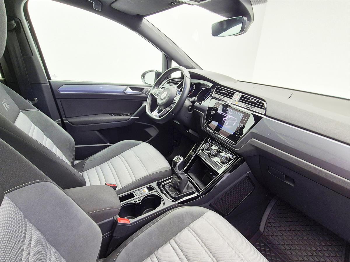 volkswagen-touran-1-5-tsi-evo-6g-r-line - 8