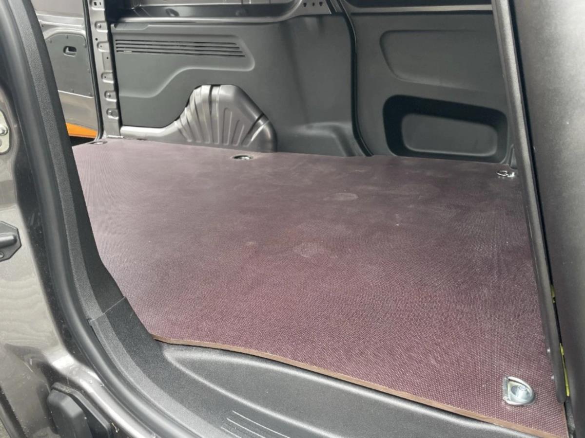 fiat-doblo-cargo-1-5-bluehdi-102k-l1 - 9