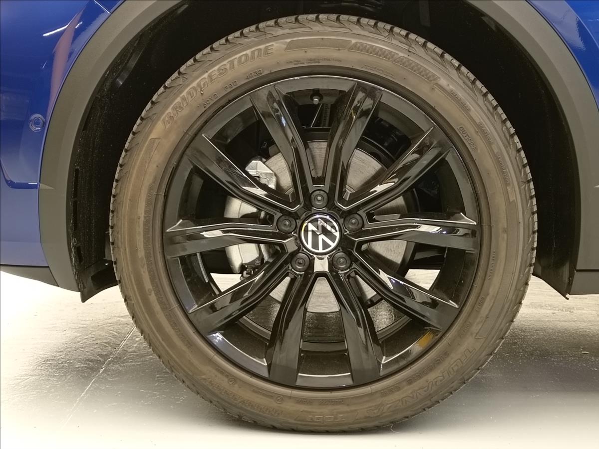 volkswagen-t-roc-1-5-tsi-110-kw-7dsg-r-line - 9
