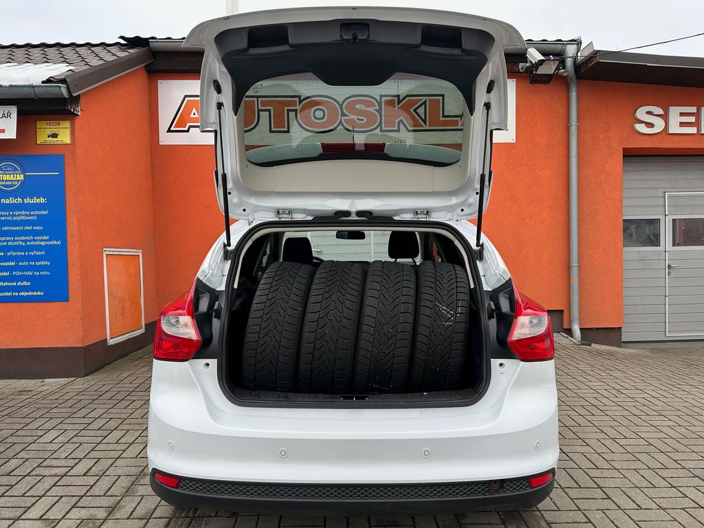 ford-focus-1-0i-92kw-titanium - 6