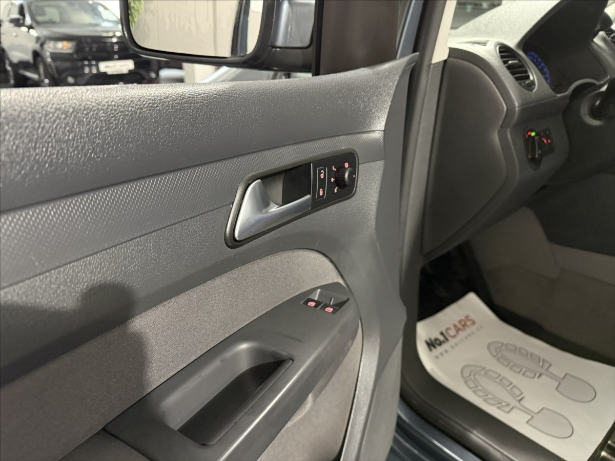 volkswagen-caddy-1-4-i-facelift-navi-tazne - 6