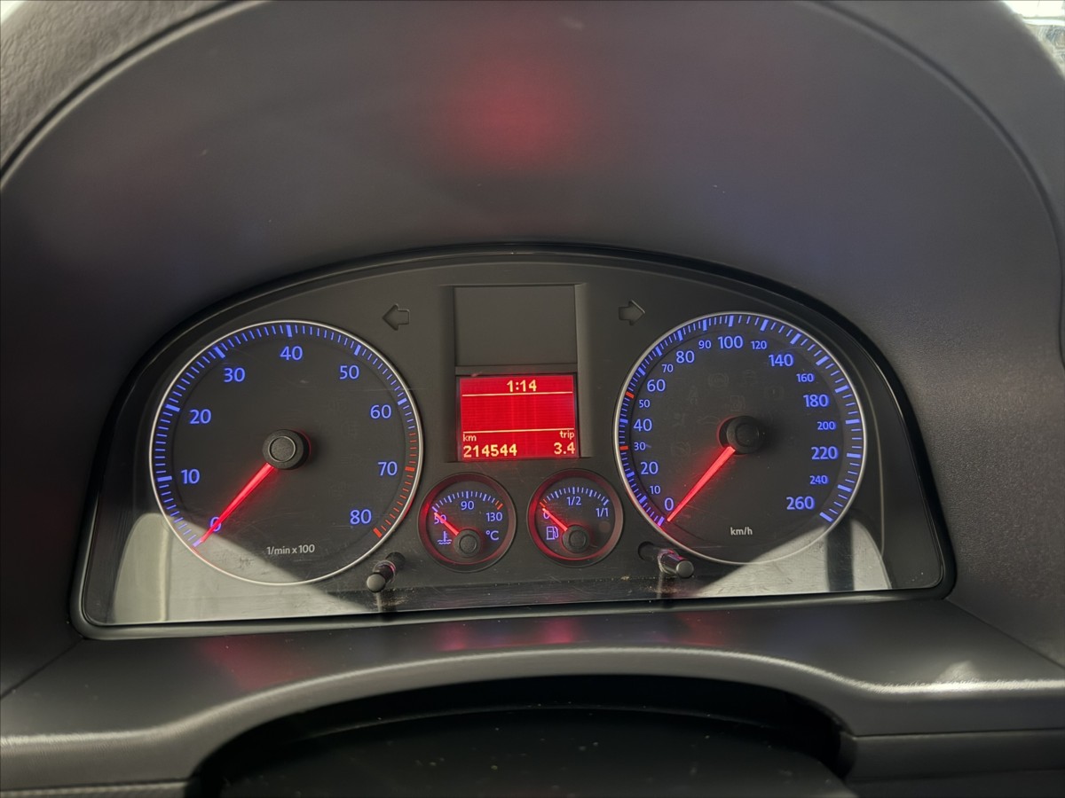 volkswagen-caddy-1-4-i-facelift-navi-tazne - 9