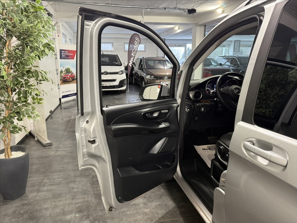 mercedes-benz-tridy-v-2-0-300d-360-kamera-stolek - 5