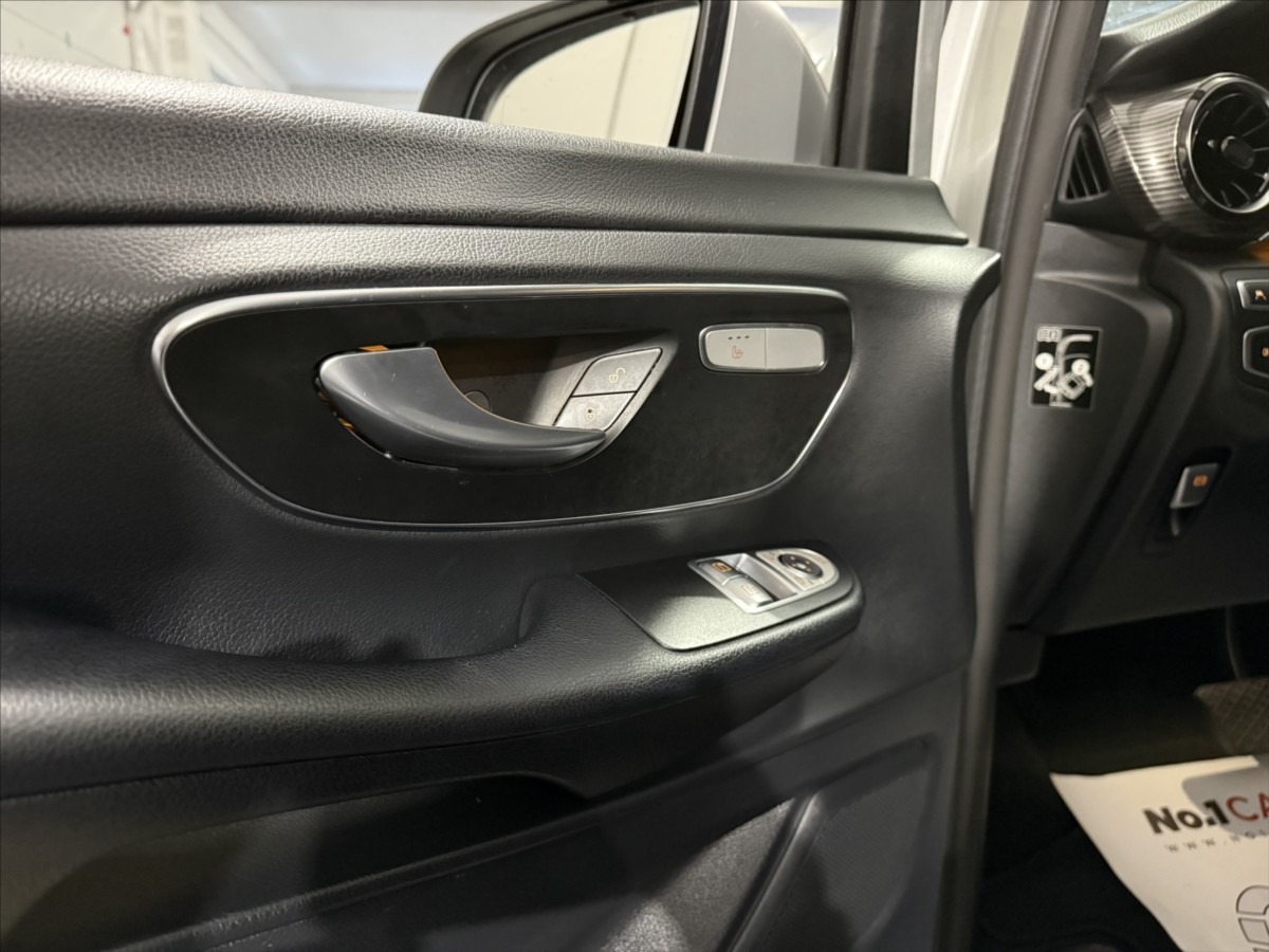 mercedes-benz-tridy-v-2-0-300d-360-kamera-stolek - 6