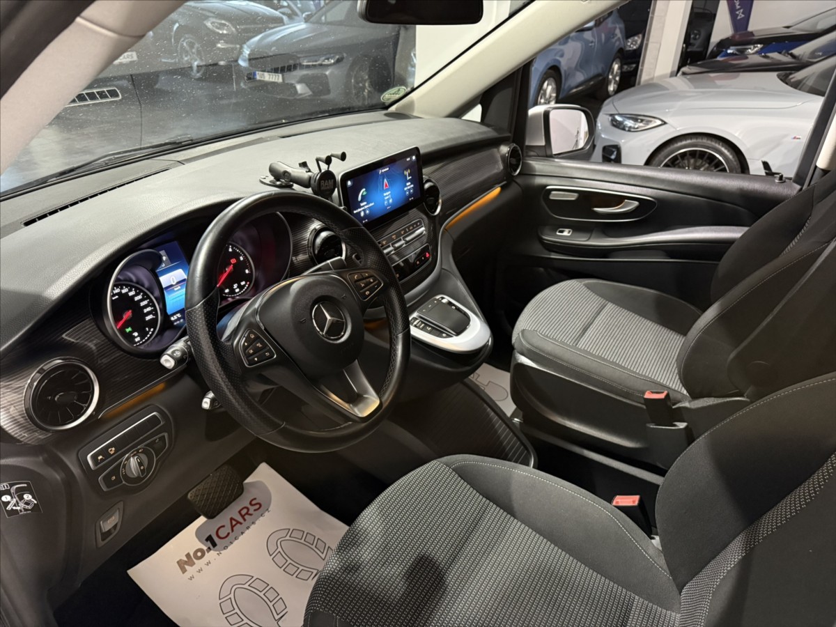 mercedes-benz-tridy-v-2-0-300d-360-kamera-stolek - 8