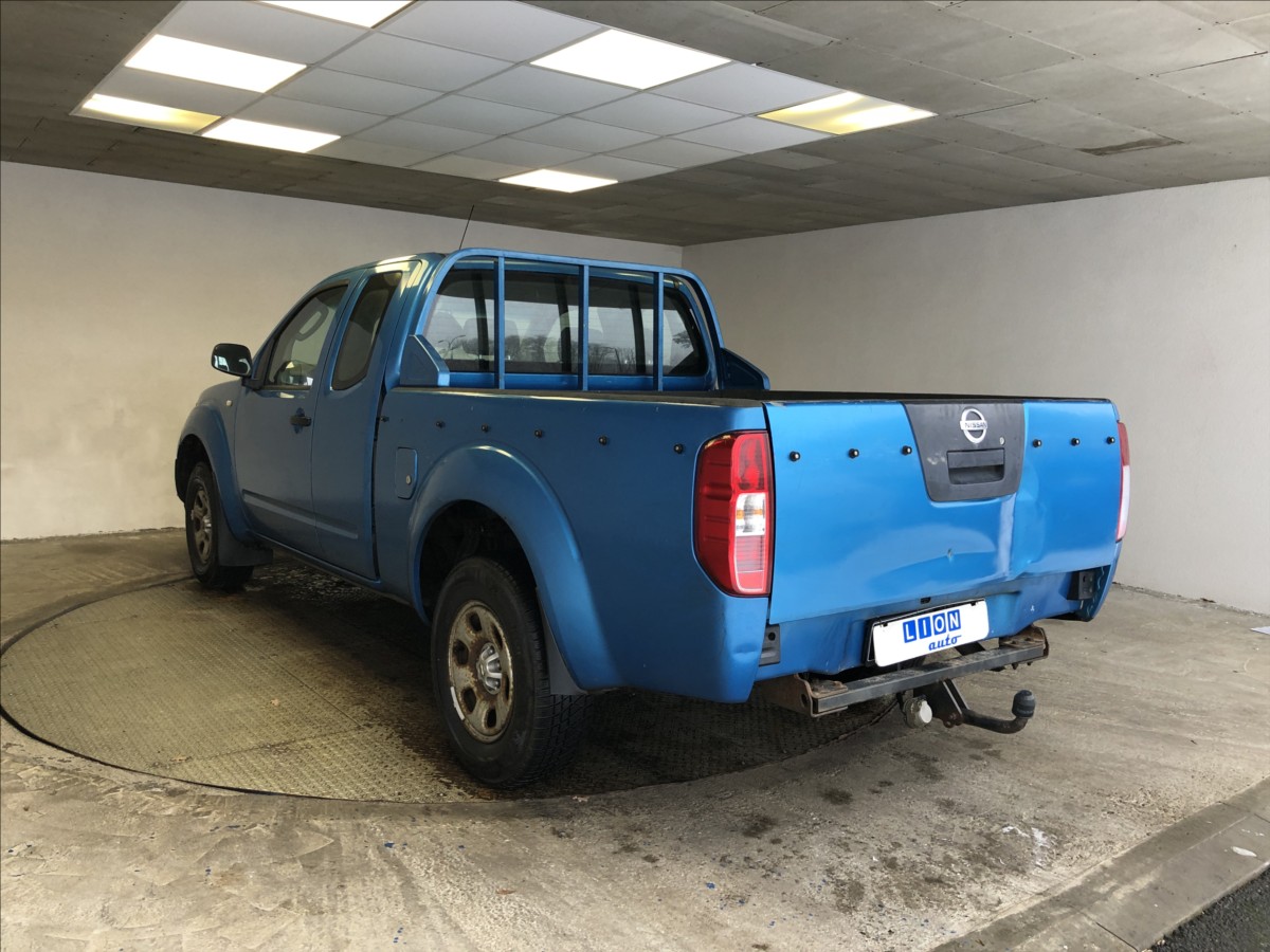 nissan-navara-2-5-dci - 4