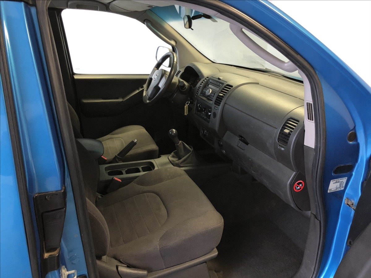 nissan-navara-2-5-dci - 9