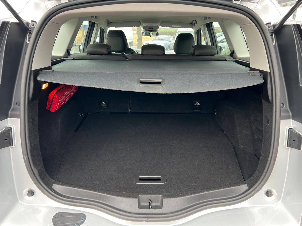 renault-grand-scenic-1-7-bdci-120k-servis-zaruka - 5