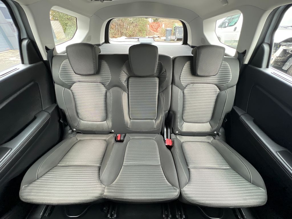 renault-grand-scenic-1-7-bdci-120k-servis-zaruka - 6