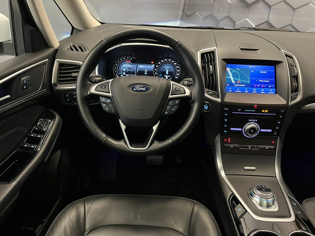 ford-galaxy-2-5i-duratec-fhev-titanium - 8