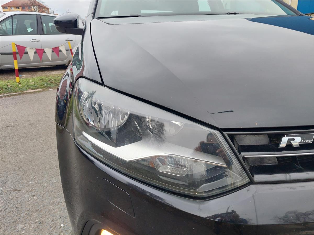 volkswagen-polo-1-2-tsi-r-line-top-vybava - 8