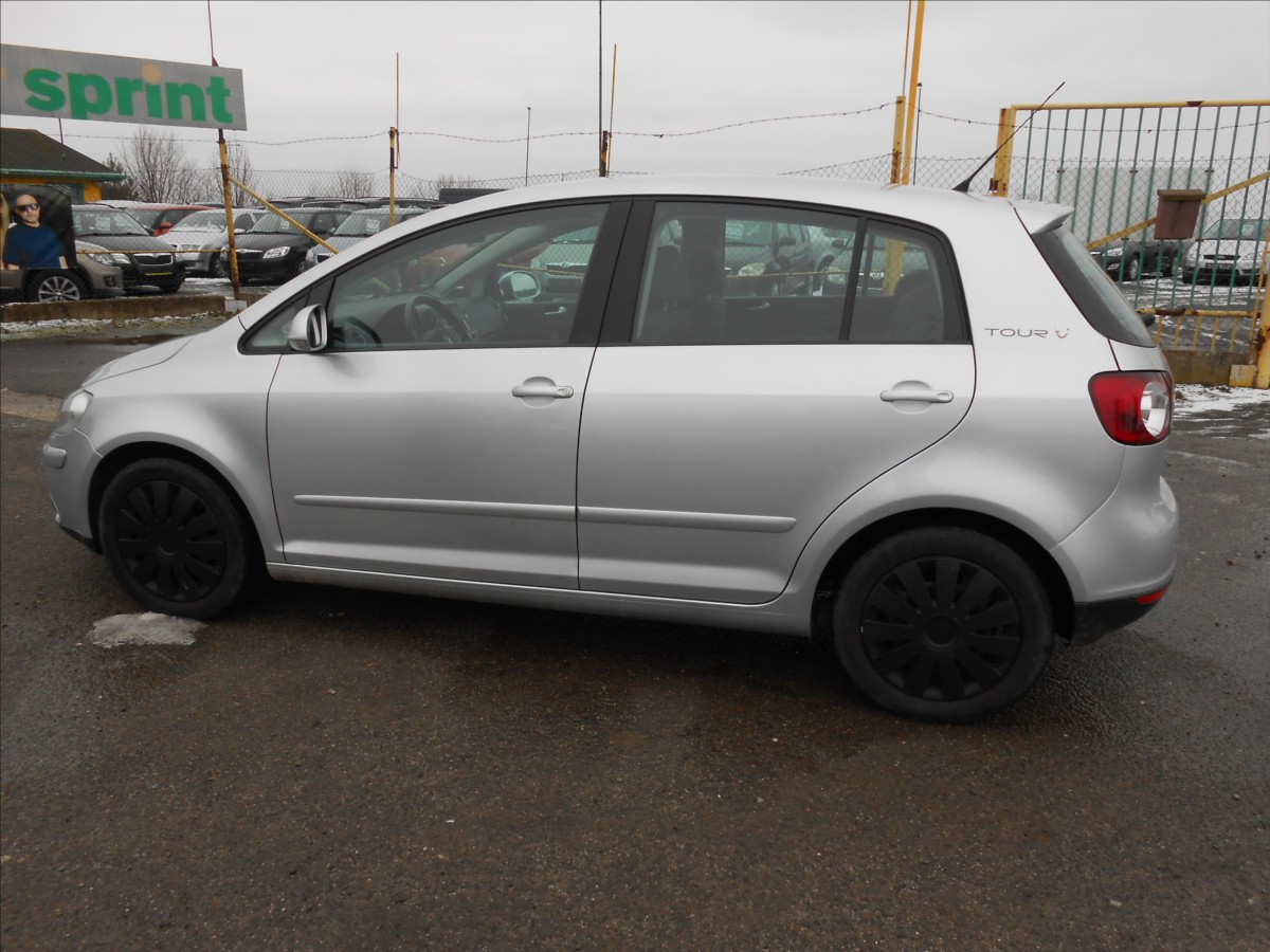 volkswagen-golf-plus-1-4-tsi-103-kwautomat-serviska - 9