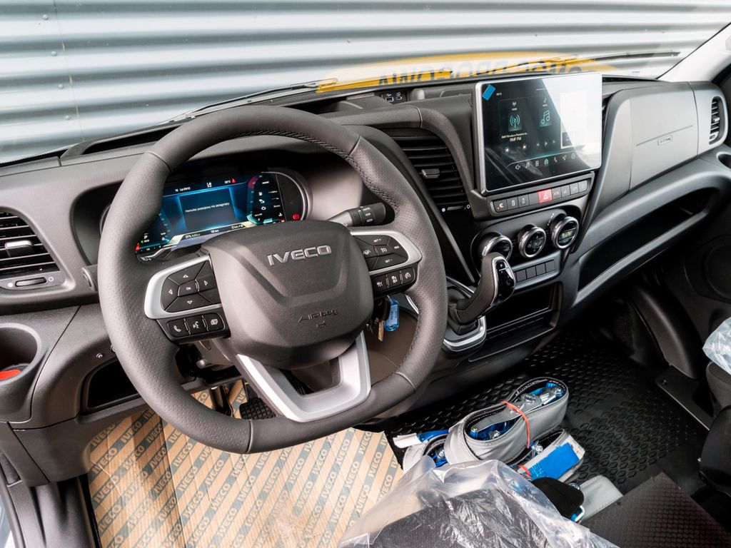 iveco-daily-3-0-hi-matic-odtahovy-vuz - 9