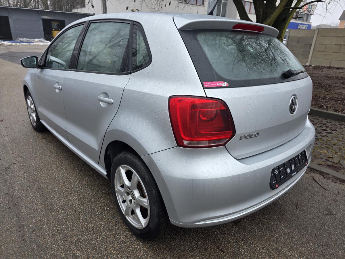 volkswagen-polo-1-4-1-4i-63kw-dsg-klima-5-dv-1-4i-63kw-dsg-klima-5-dv - 3