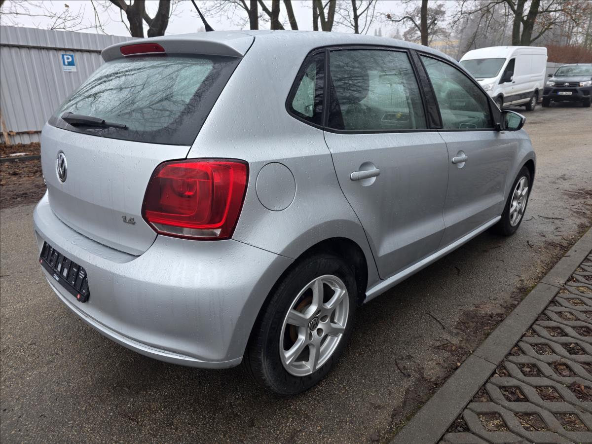 volkswagen-polo-1-4-1-4i-63kw-dsg-klima-5-dv-1-4i-63kw-dsg-klima-5-dv - 5