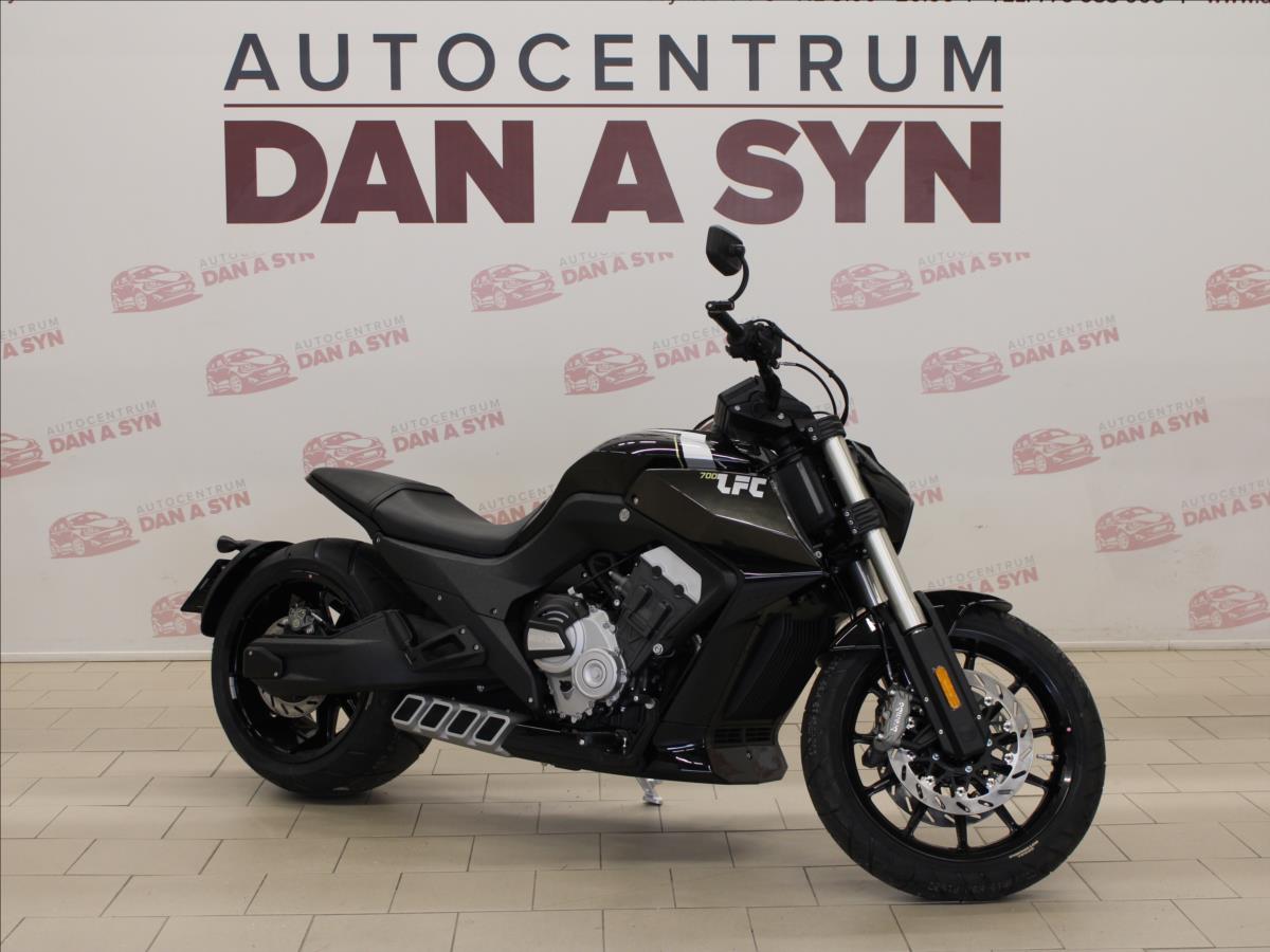 keeway-0-7-benda-lfc-700-top-cruiser - 1