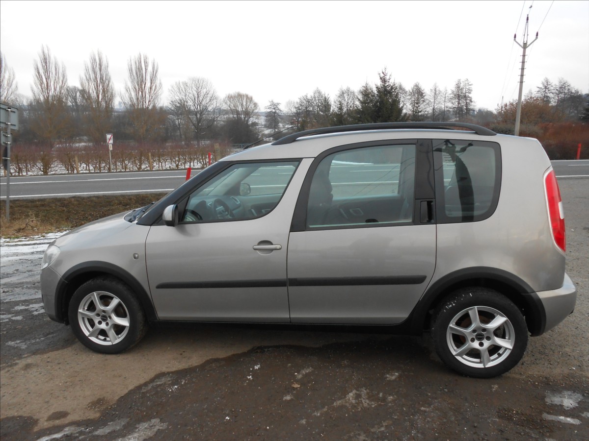 skoda-roomster-1-4-16v-63-kw-klima-serviska - 5