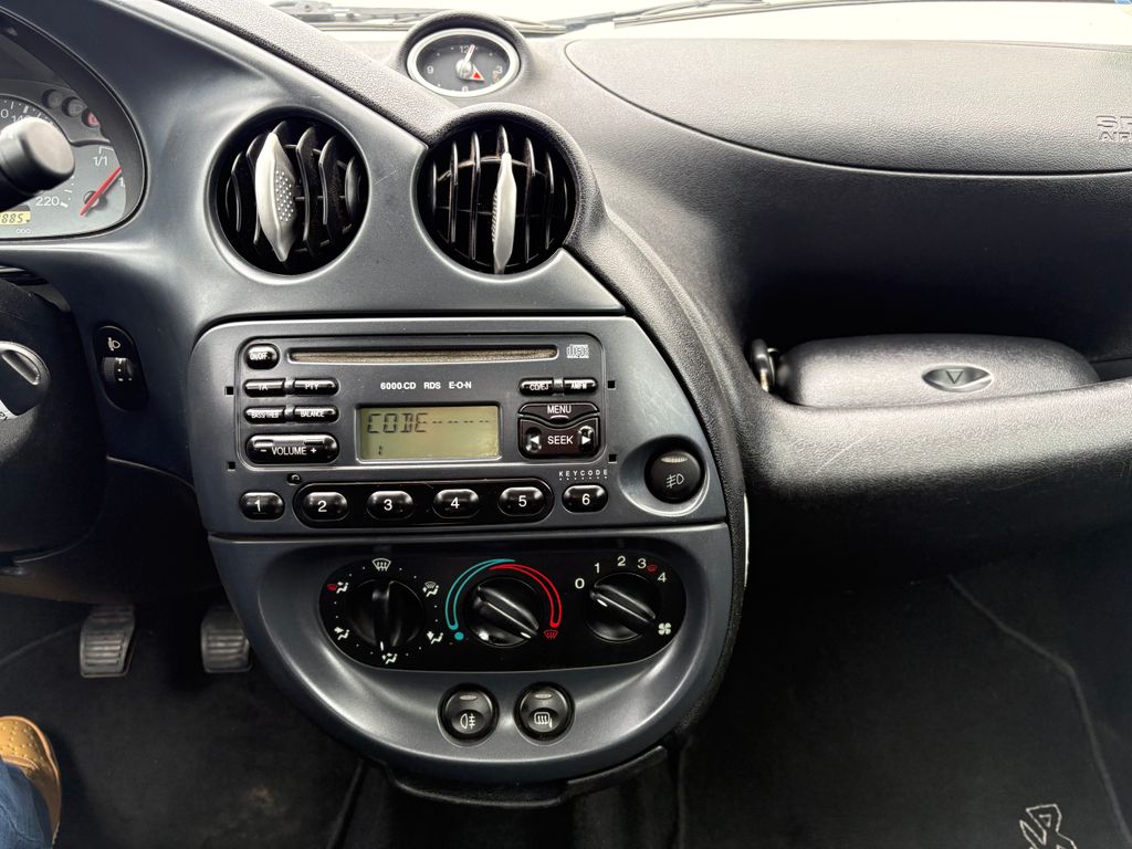 ford-streetka-1-6i-70kw-kabrio - 7